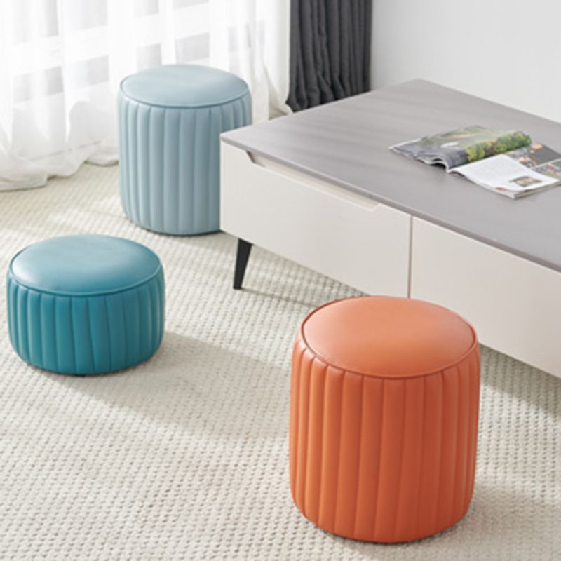 Pouf contemporaneo resistente all'acqua rotonda in pelle arancione ottomana