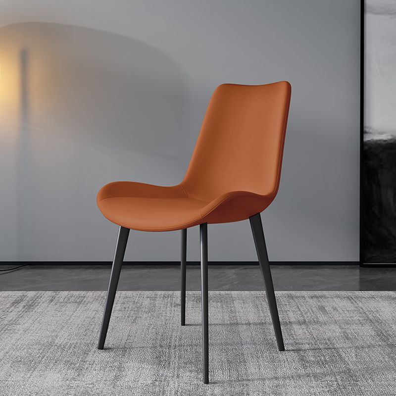 Chaises de salle à manger sans bras en cuir moderne chaise de salle à manger en métal pour usage domestique