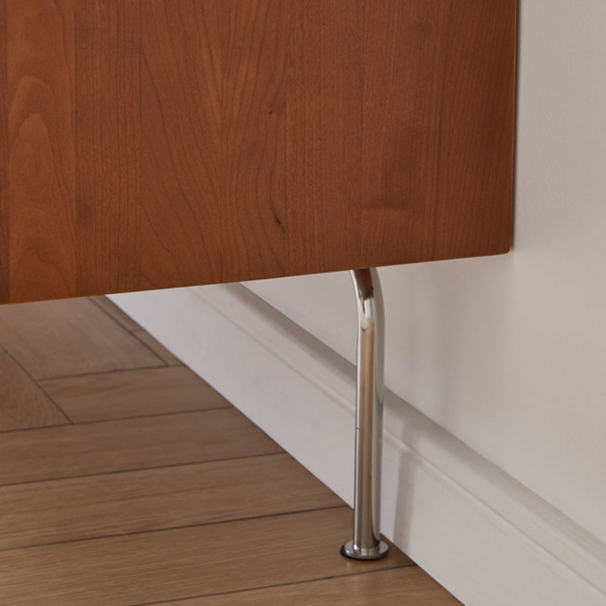 Soporte multimedia para TV de madera Consola multimedia para TV escandinava con 3 cajones