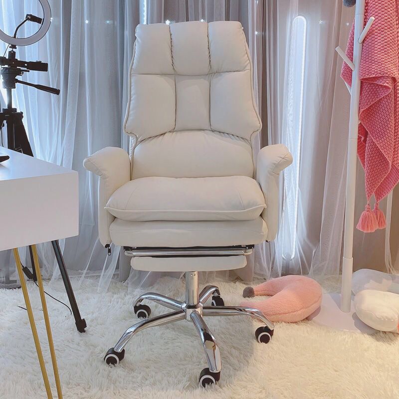 Moderne Swivel Busk -stoel met gewatteerde armen Faux lederen taakstoel met wielen