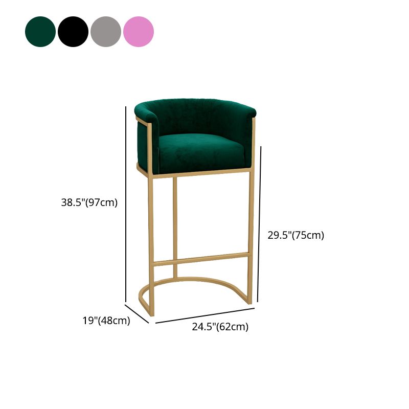 Sgabello in velluto con poggiapiede con poggiapiedi con poggiapiedi.