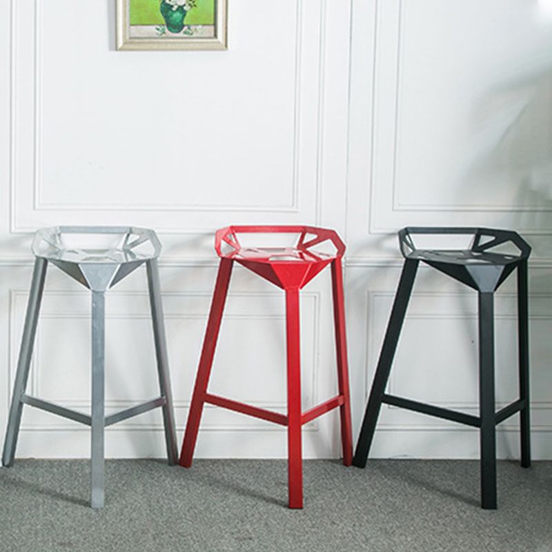 Industrial Style Metal Barstool Low Back Counter Bar Stool for Kitchen Clearhalo 'Bar Furniture' 'Bar Stools' 'bar_stools' 'furn' 'furn_bar_stools' 'Furniture' 'Kitchen & Dining Furniture' 1200x1200_d5594dfb-20d9-43be-a55c-9f5bd0fb588a