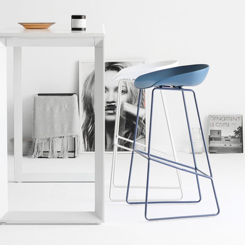 Nordic Indoor Low Back Barstool Simple Iron Tall Stool with Plastic Seat Clearhalo 'Bar Furniture' 'Bar Stools' 'bar_stools' 'furn' 'furn_bar_stools' 'furniture_bar_stools' 'Kitchen & Dining Furniture' 'kitchen&dining_furn' 'kitchen' 'kitchen_furn' Furniture' 1200x1200_d570a4e4-7001-4939-9bb2-9d1d897486f1