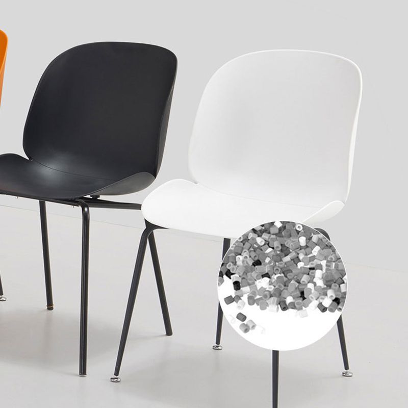 Armloze stalen basisconferentie stoel plastic rug en stoelstoel