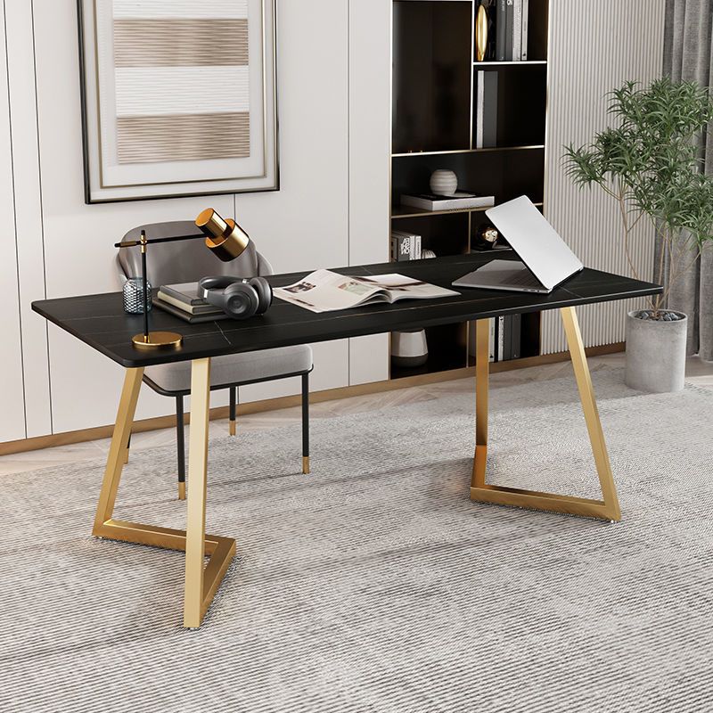 Glam -Schreibtisch Stein rechteckig 29,53 "großer Büroschreibtisch mit goldenen Beinen