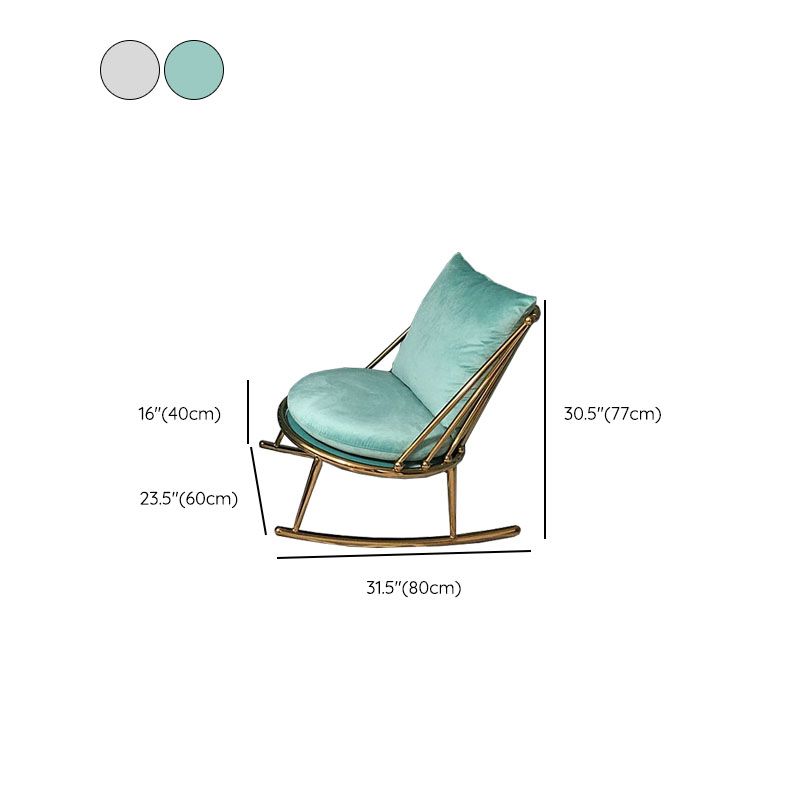 Sedia a dondolo di divano in stile glam che alimenta la sedia a dondolo con ottomana