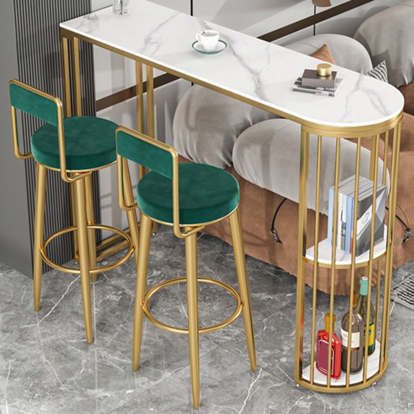 Sgabelli da bar rotondi imbottiti glam con poggiapiedi