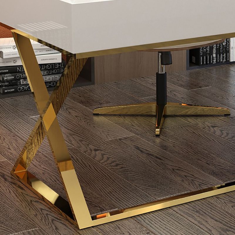 Bureau d'écriture en bois massif et bureau d'écriture en métal avec des jambes en métal