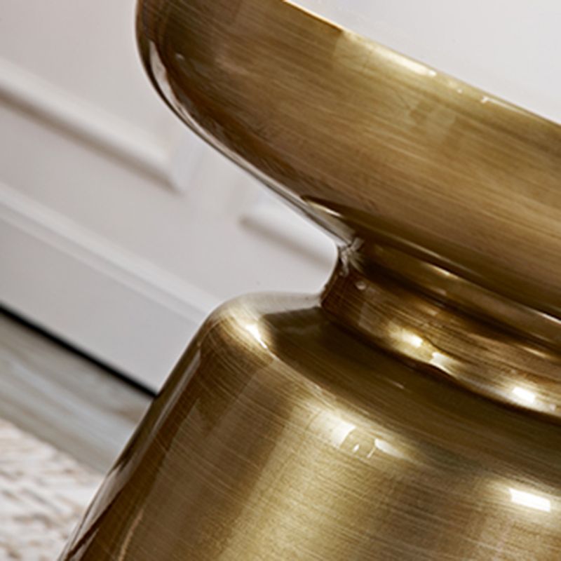 Mid-Century Metal Round End Table Pedestal Sofa Corner Table Clearhalo 'Coffee & Accent Tables' 'End & Side Tables' 'end_side_tables' 'furn' 'furn_end_side_tables' 'Furniture' 'Living Room Furniture' 1200x1200_d5f9514e-92a3-4088-b3d3-c0a6287ca445