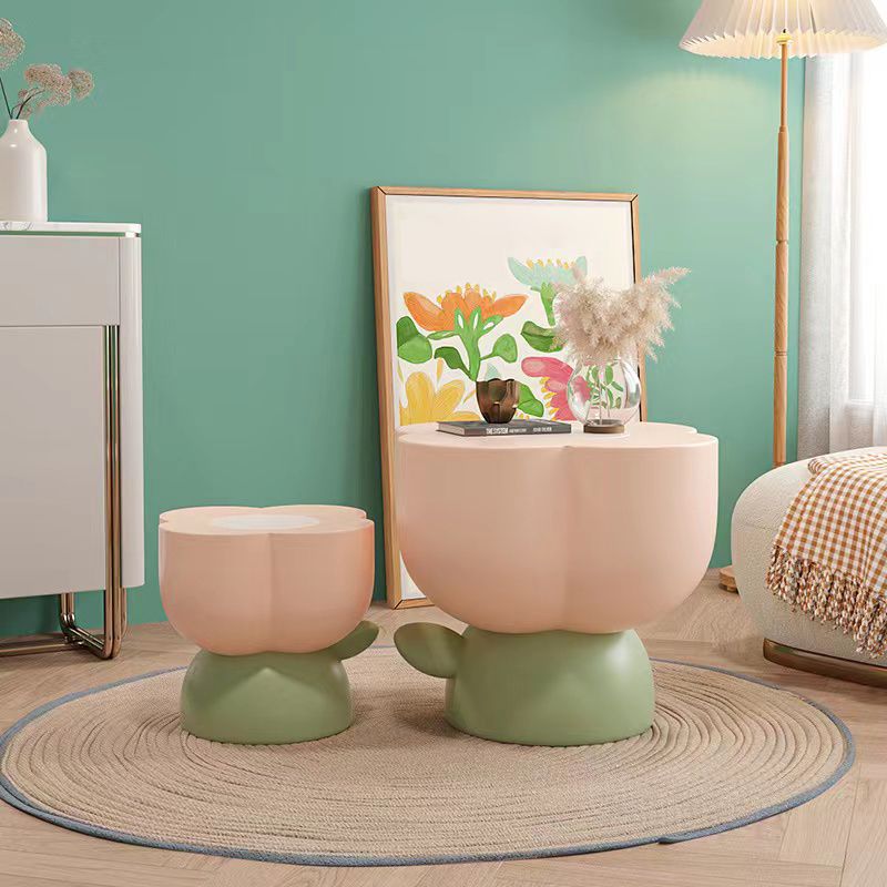 Resin Coffee or End Table in Flower Shape with 1 Legs Contemporary