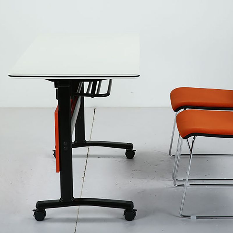 Eigentijds schrijfbureau voor kantoor 30 "H rechthoekig bureau met caster wielen