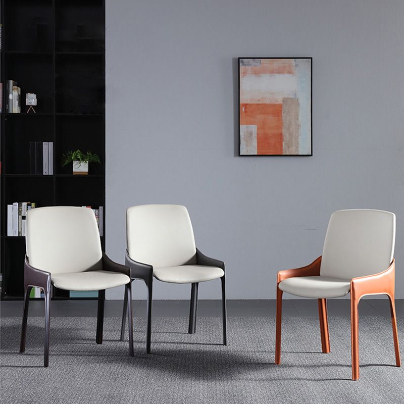 Eigentijdse metalen eetkamer stoel stoel faux lederen zijstoel voor eetkamer