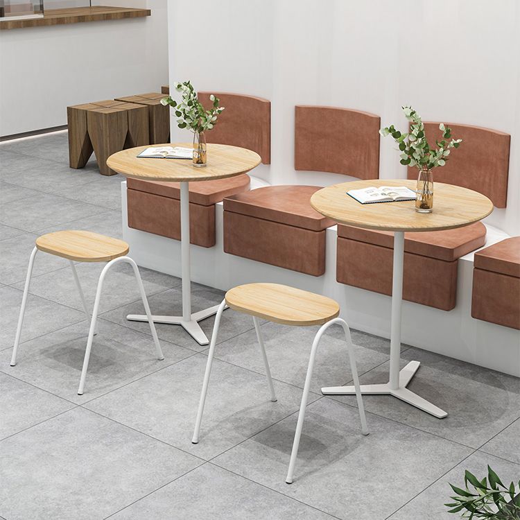 Metal Modern Round Dining Table Pine Wood Top Table for Kitchen Clearhalo 'Dining Tables & Seating' 'Dining Tables' 'dining_table' 'furn' 'furn_dining_table' 'Furniture' 'furniture_dining_table' 'Kitchen & Dining Furniture' 'kitchen' 'kitchen_dining_table' 1200x1200_d676e18a-76d6-4504-b901-4c2055bdbbee
