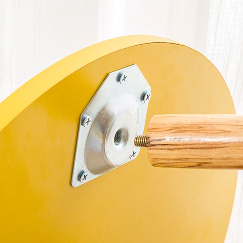 Skandinavischer runder Endtisch Holzstativsofa Beispeicher mit Lagerung