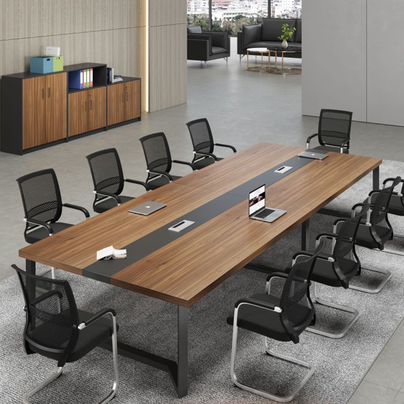 Contemporary Style Meeting Desk Brown Office Desk for Office and Meeting Room Clearhalo 'furn' 'furn_office_desk' 'Furniture' 'Office Desks' 'Office Furniture' 'office_desk' 1200x1200_d694abc5-9bea-4d5c-8cc5-9e6e6bfef171