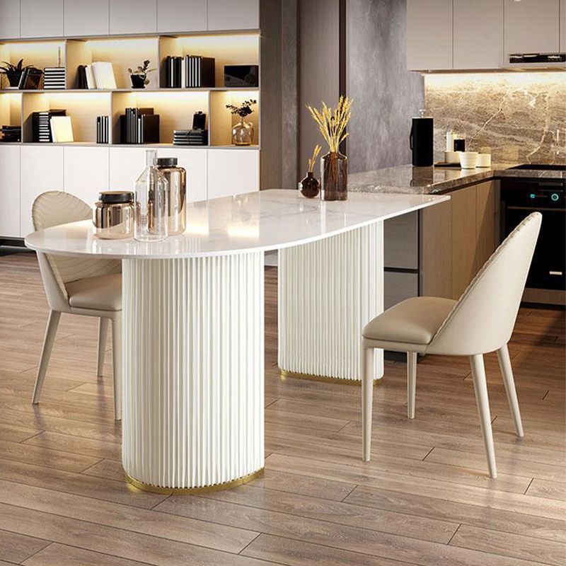 Tavolo in pietra sinterizzato a forma libera per tavolo di lusso del ristorante con doppio piedistallo