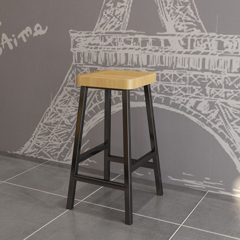 Backless Solid Wood Bar Stool Contemporary Natural Stool with Metal Legs Clearhalo 'Bar Furniture' 'Bar Stools' 'bar_stools' 'furn' 'furn_bar_stools' 'Furniture' 'Kitchen & Dining Furniture' 1200x1200_d6eb9bd9-6c6e-44be-a997-674fcbe88c15