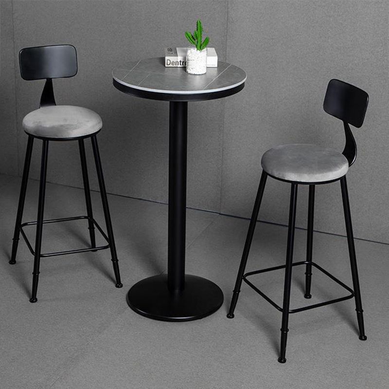 Taburete de bar moderno sin brazos con respaldo, taburete de hierro con cojín de terciopelo para Bar