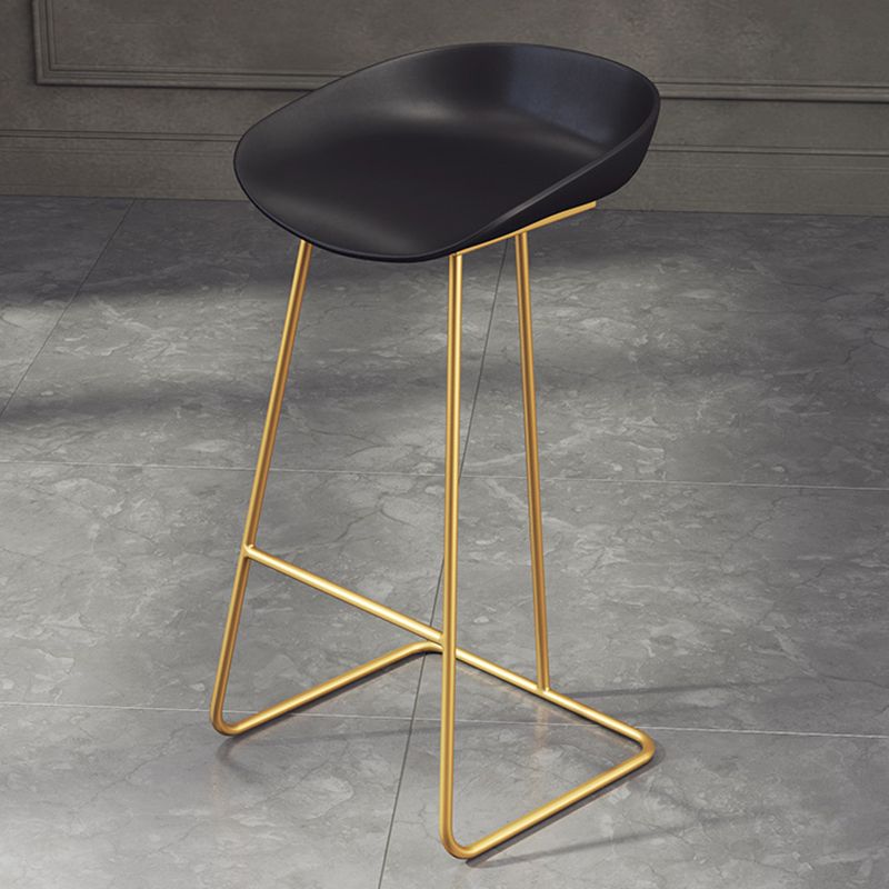 Glam Coffee Shop Footrest Stool Matte Finish Plastic Barstool Clearhalo 'Bar Furniture' 'Bar Stools' 'bar_stools' 'furn' 'furn_bar_stools' 'Furniture' 'furniture_bar_stools' 'Kitchen & Dining Furniture' 1200x1200_d7451bf6-587a-4fd4-a479-57a460ab550c