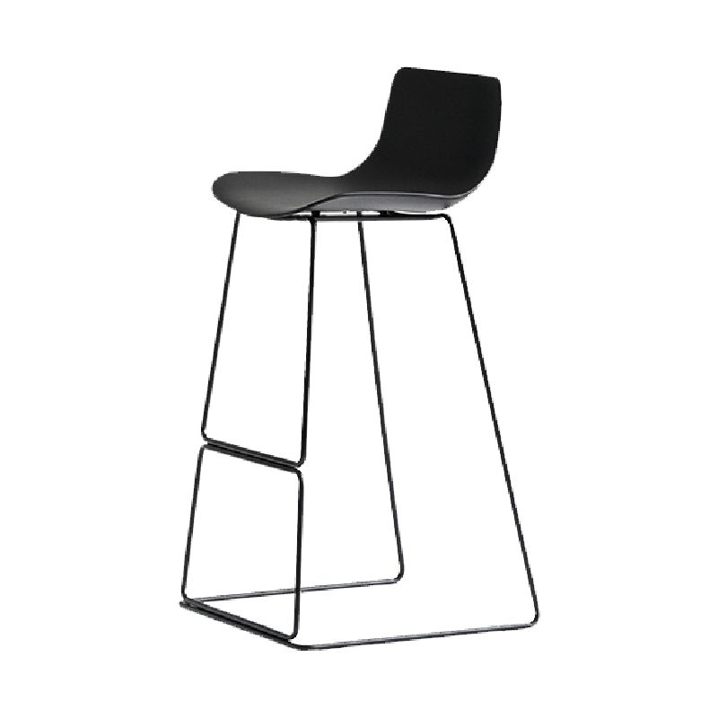 Barhocker mit nordischer Rückenlehne und Metallgestell, armloser Kunststoff-Café-Barhocker
