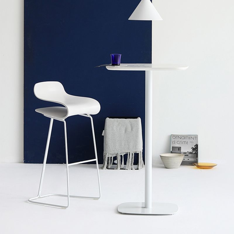 Contemporary Footrest Low Back Barstool Plastic Matte Finish Coffee Shop Stool Clearhalo 'Bar Furniture' 'Bar Stools' 'bar_stools' 'furn' 'furn_bar_stools' 'Furniture' 'furniture_bar_stools' 'Kitchen & Dining Furniture' 1200x1200_d7868092-cd99-4f41-a6ff-ed7a636722eb