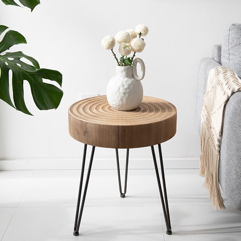 Tavolino scandinavo a 3 gambe in legno rotondo tavolo da cocktail per soggiorno