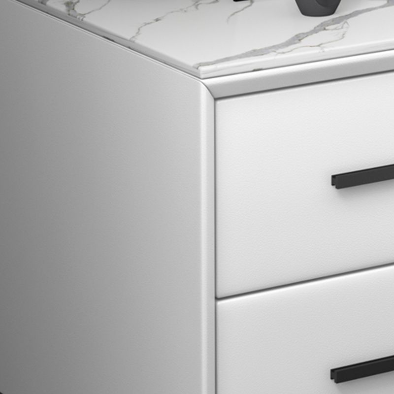 Leder Nachttisch mit 4 schwarzen Beinen glamourösem Nachttisch mit Schubladen