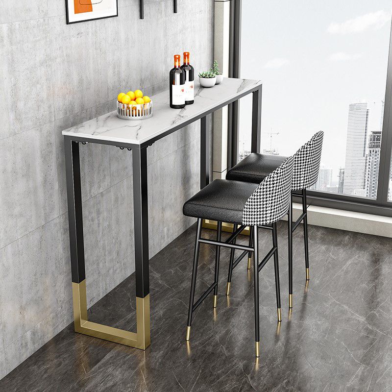 Glam Style Bar Tabel 42-inch Hoogte Stone Top Bistro Tafel met gouden voetstuk