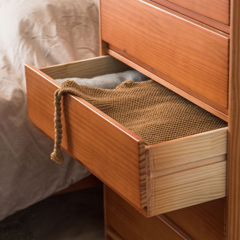 引き出し付き長方形の松のアクセントチェストモダンな胸27.56 "l