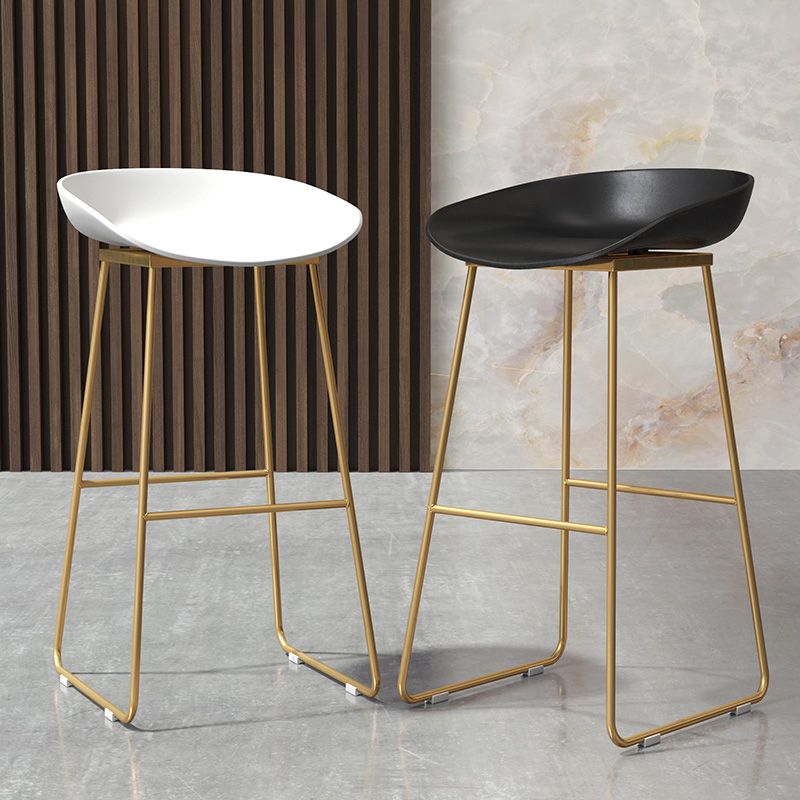 Coffee Shop Counter Stool Glam Metal Footrest Low Back Counter Stools Clearhalo 'Bar Furniture' 'Bar Stools' 'bar_stools' 'furn' 'furn_bar_stools' 'Furniture' 'furniture_bar_stools' 'Kitchen & Dining Furniture' 1200x1200_d8a49d0b-b9bf-4280-a97e-4841e212cd0c