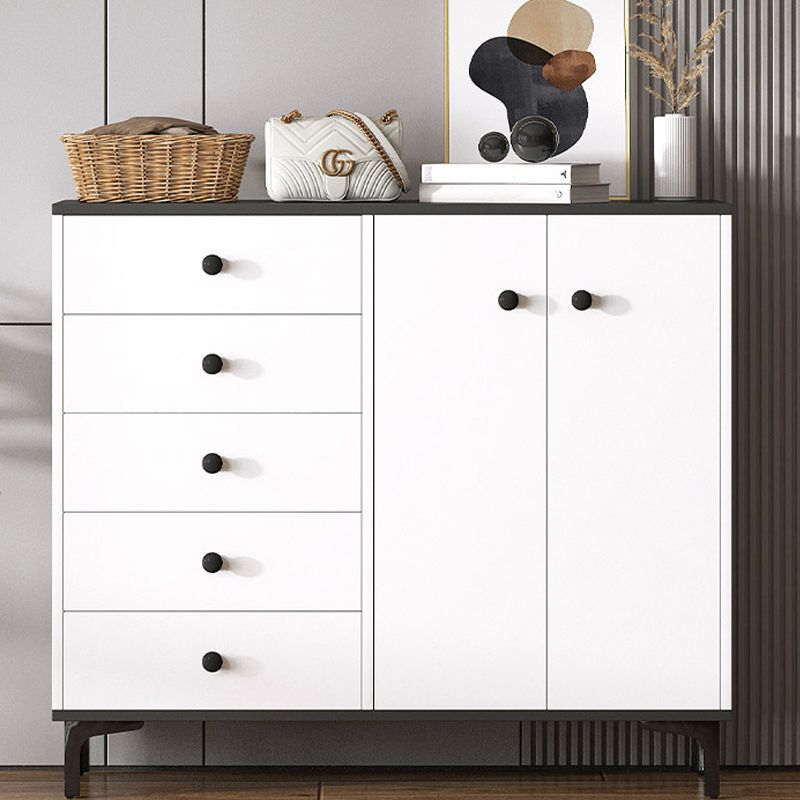 Modern White Storage Chest Dresser Wood Combo Dresser with Drawers and Doors Clearhalo 'Bedroom Furniture' 'Dressers & Chests' 'dressers_chests' 'furn' 'furn_dressers_chests' 'Furniture' 1200x1200_d8eaaa11-c98a-41d6-bb18-5b4a41c9b4cd