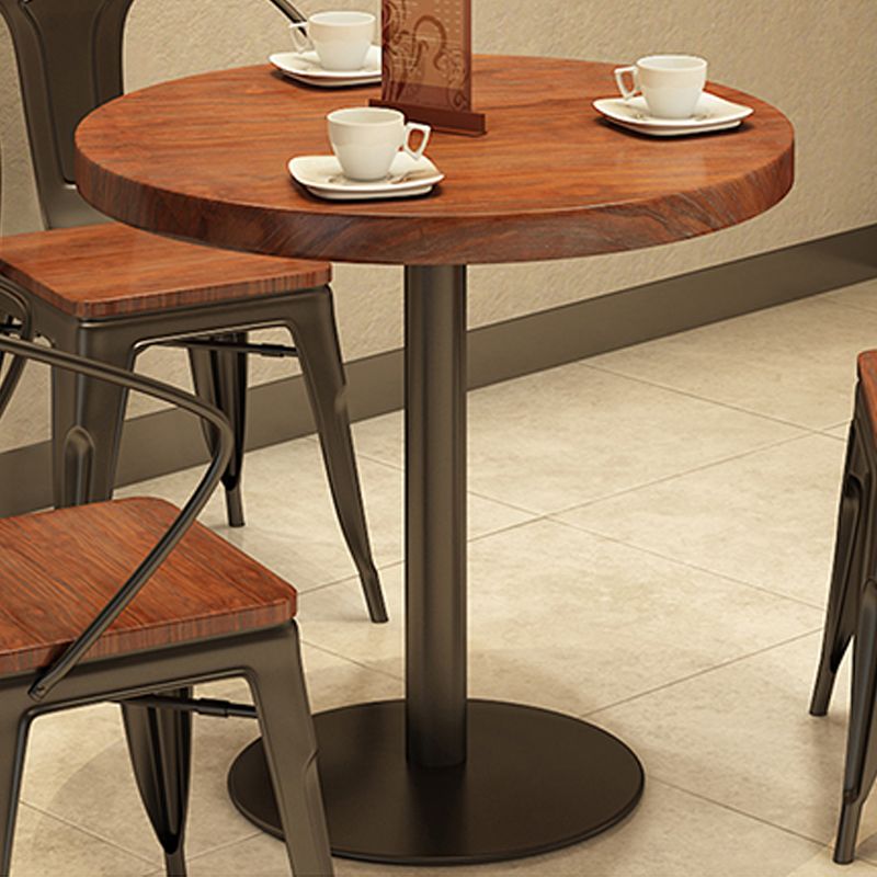 Moderne massief houten eettafel met ronde voetstuk eettafel voor thuisgebruik