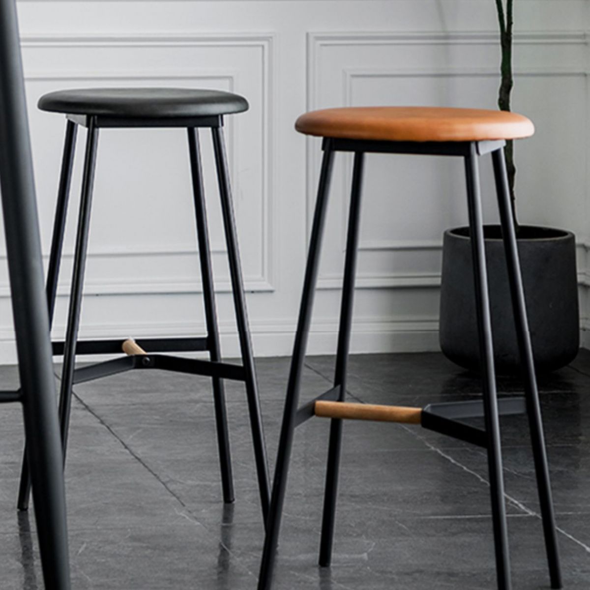 Industrial Backless Bar-stool PU Leather Bar Stool with Metal Legs Clearhalo 'Bar Furniture' 'Bar Stools' 'bar_stools' 'Furniture' 'furniture_bar_stools' 'Kitchen & Dining Furniture' 1200x1200_d99095b3-460c-4900-9fb5-3c949484ba0b
