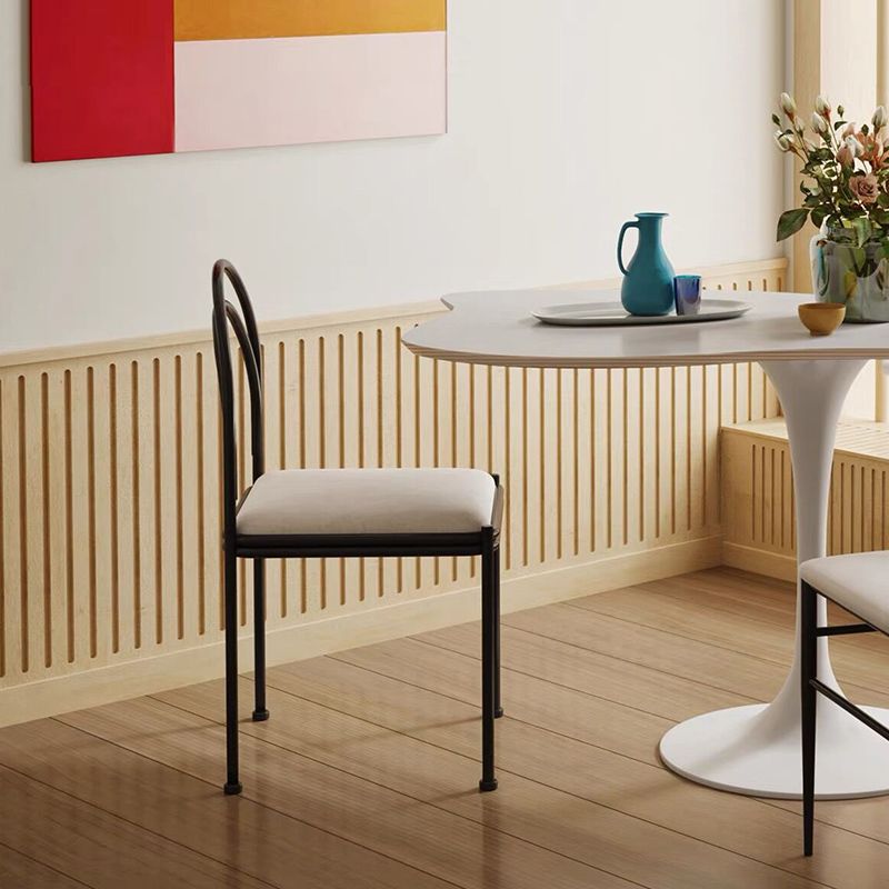 Sedia da pranzo industriale in metallo sedia laterale con finitura metallica con gambe nere