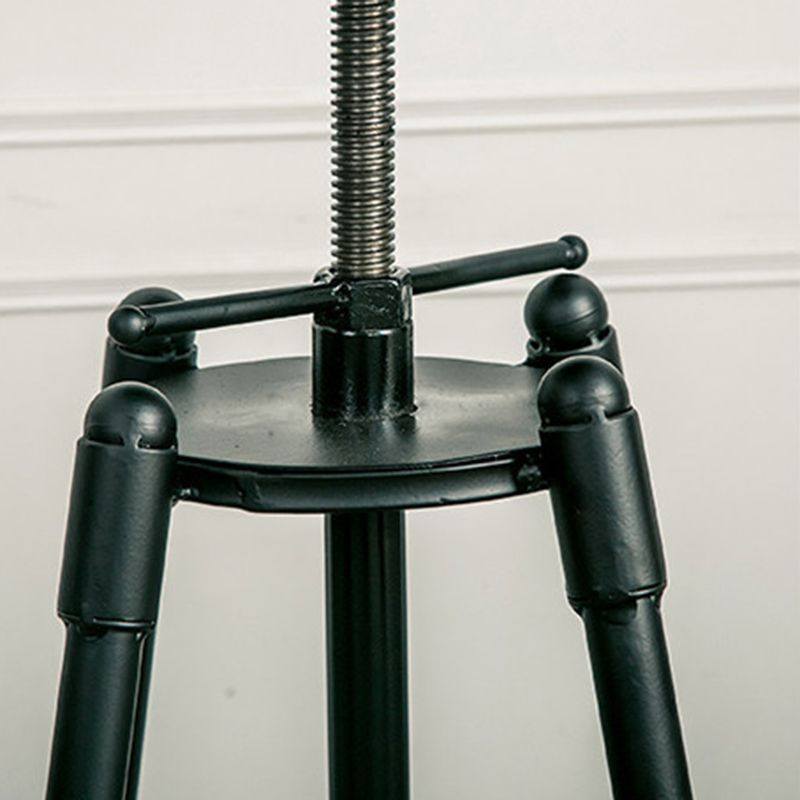 Coffee Shop Bar Stool Footrest Adjustable Height Counter Stool with Iron Legs Clearhalo 'Bar Furniture' 'Bar Stools' 'bar_stools' 'furn' 'furn_bar_stools' 'furniture_bar_stools' 'Kitchen & Dining Furniture' 'kitchen&dining_furn' 'kitchen' 'kitchen_furn' Furniture' 1200x1200_d9ebb410-1ae7-4235-9ebd-997ade9ab3d7