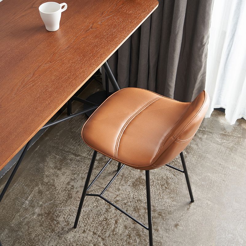 Industrial Black Counter Stools Iron Upholstered Bar Stools Bristol with Bucket Seat Clearhalo 'Bar Furniture' 'Bar Stools' 'bar_stools' 'furniture_bar_stools' 'Kitchen & Dining Furniture' 'kitchen&dining_furn' 'kitchen' 'kitchen_furn' Furniture' 1200x1200_d9fdab55-f43c-4737-9481-be3d069578e7