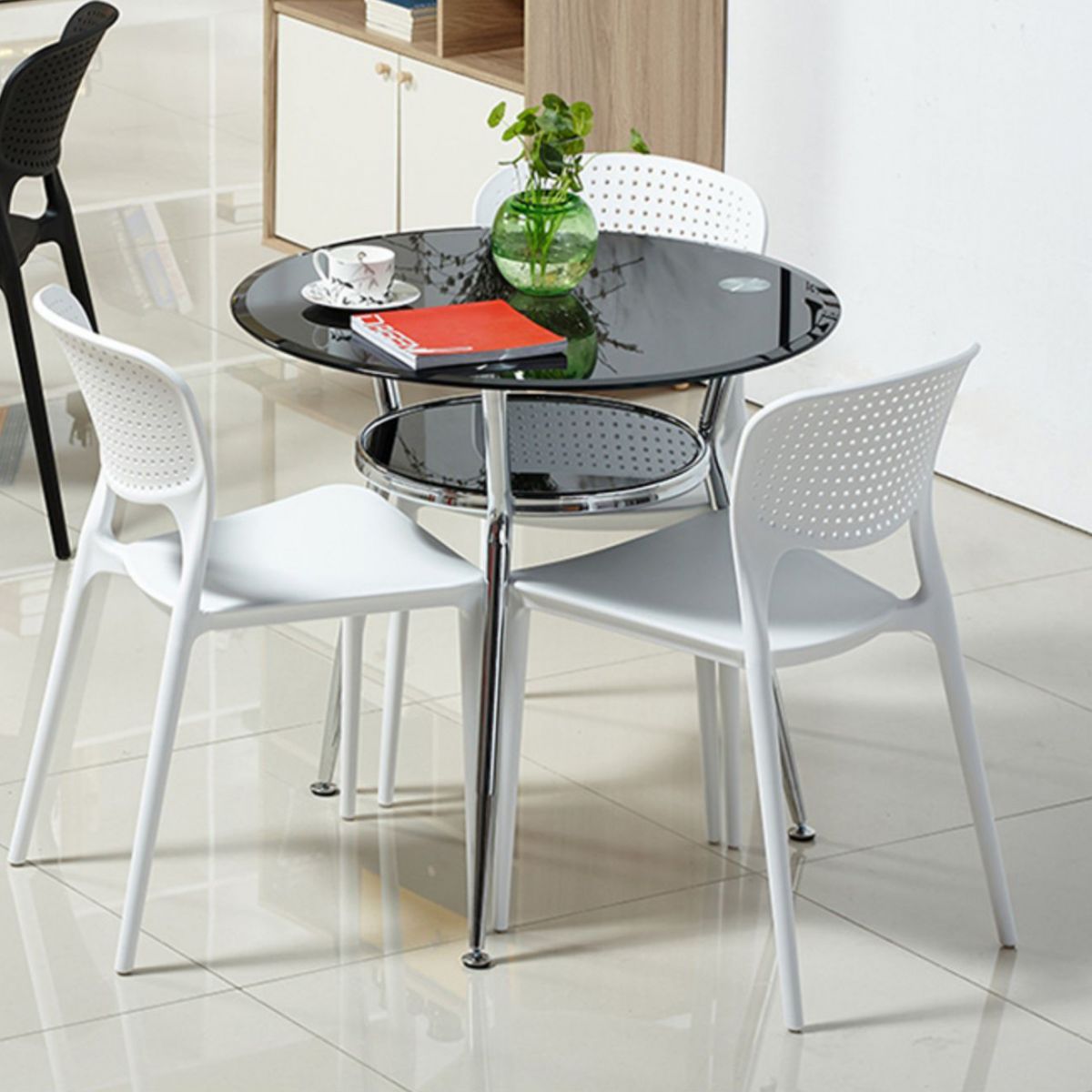 Metal Modern Round Indoor Table Glass Top Table for Kitchen and Dining Room Clearhalo 'Dining Tables & Seating' 'Dining Tables' 'dining_table' 'furn' 'furn_dining_table' 'Furniture' 'furniture_dining_table' 'Kitchen & Dining Furniture' 'kitchen' 'kitchen_dining_table' 1200x1200_da22f5f1-58b5-42fe-8d81-411cac7aa7ee
