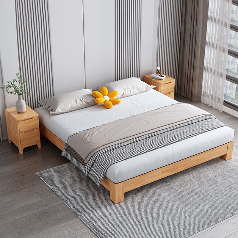 Letto in legno massiccio scandinavo senza testiera e letto a pedana