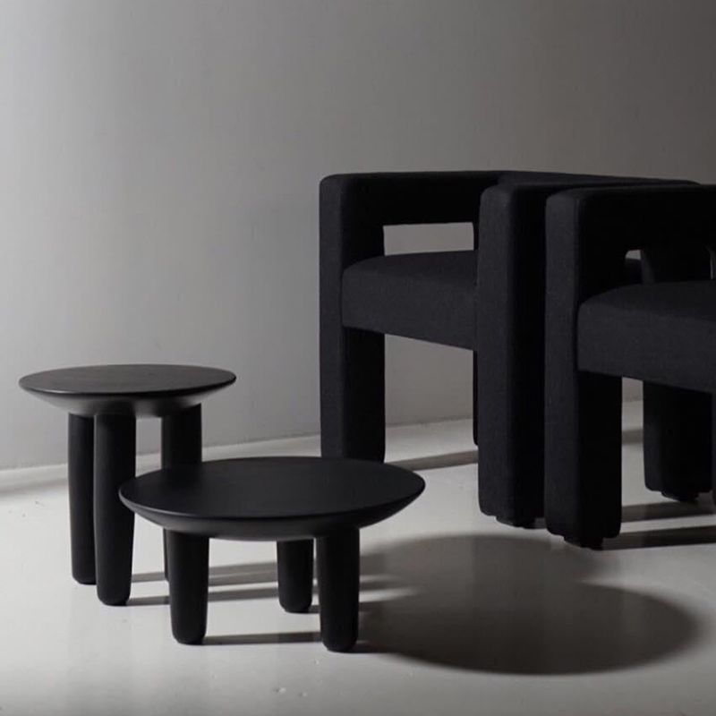 Black Finish Wood 3 Legs Cocktail Table 2-Piece Round Coffee Table Set Clearhalo 'Coffee & Accent Tables' 'Coffee Tables' 'coffee_tables' 'furn' 'furn_coffee_tables' 'Furniture' 'Living Room Furniture' 1200x1200_da5b3c1d-cdc2-47d6-8a3d-ef5820faa583