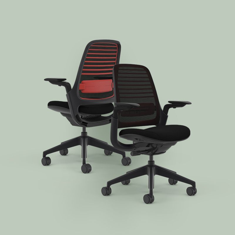 モダンなスイベルチェアチルトメカニズムリムーバブルアームズオフィスチェア付き車輪付き