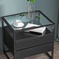 21 ''背の高いモダンなアクセントテーブルナイトスタンドグラストップ2ドロワーアイアンベッドサイドキャビネット