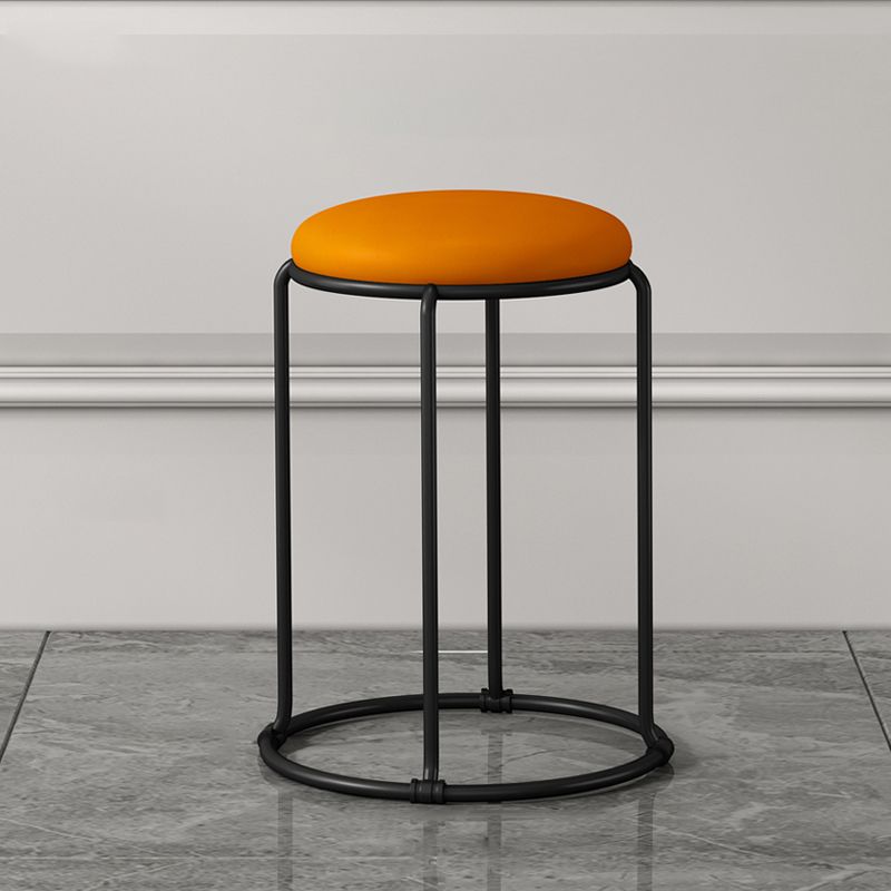 Ottoman moderne en cuir rembourré à la déchirure ottoman rond avec des jambes de chaise