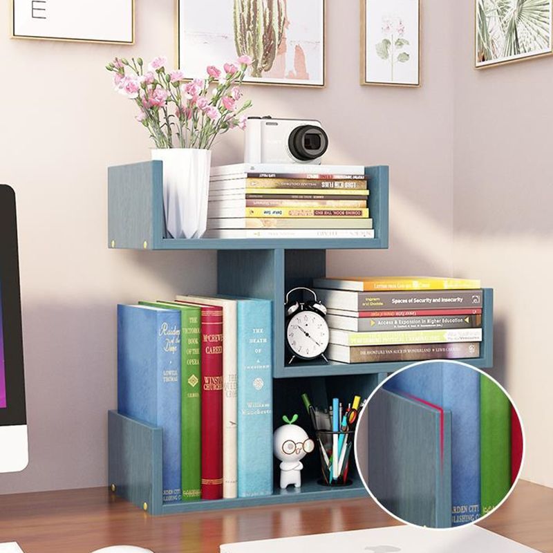 Libreria in legno ingegnerizzato in ingegnerizzato in ingegnerizzato in stile moderno con mensole con scaffali