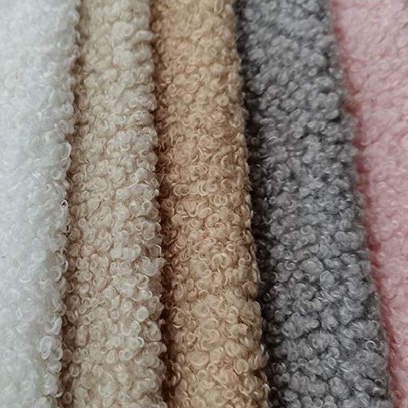 Wol witte smoking tuxedo arm bank hedendaagse standaard bank met strakke rug