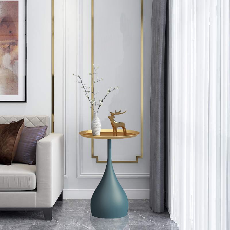 Tableau de coin supérieur à plateau rond minimaliste