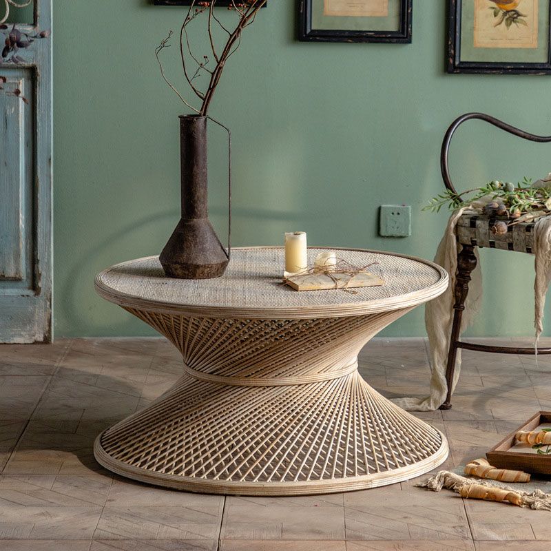 Table d'appoint de style country français avec base de cadre en bois massif vieilli rond