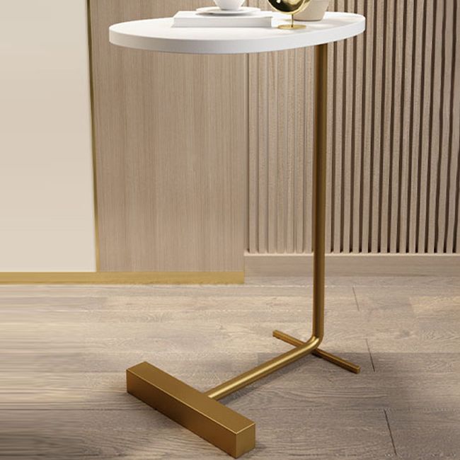 Mesa geométrica de mesa lateral modernista C de metal C con tapa de mármol