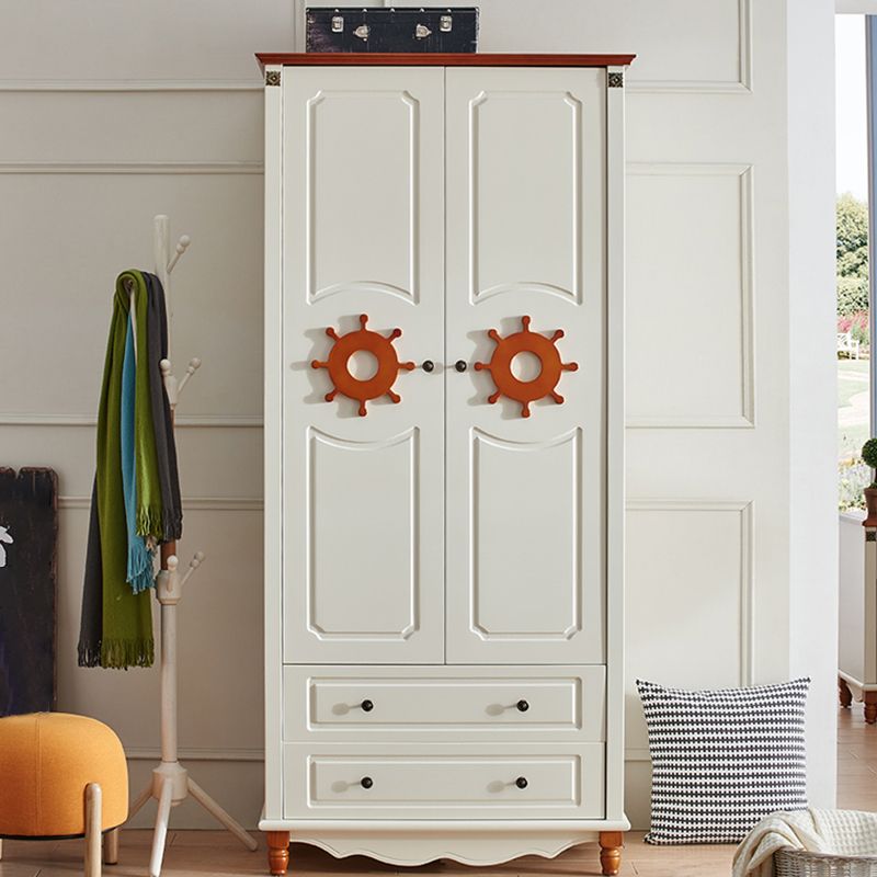 Coastal gemanipuleerde houten armoire voor slaapkamer matte afwerking kast met scharnierende deur