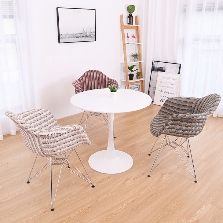 Metal Contemporary Round Dining Table Tulip Base Table for Dining Room and Kitchen Clearhalo ' dining_table' 'Dining Tables & Seating' 'Dining Tables' 'furn' 'furn_dining_table' 'Furniture' 'furniture_dining_table' 'Kitchen & Dining Furniture' 'kitchen&dining_furn' 'kitchen' 'kitchen_dining_table' 1200x1200_db65f7d5-6d6f-46ec-aec0-f0860782dcd1
