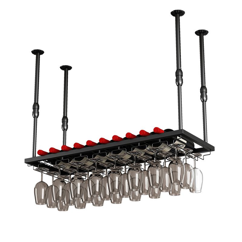 Moderne ijzeren wijnfles en glazen rek op hangende verstelbare wijnrek kit